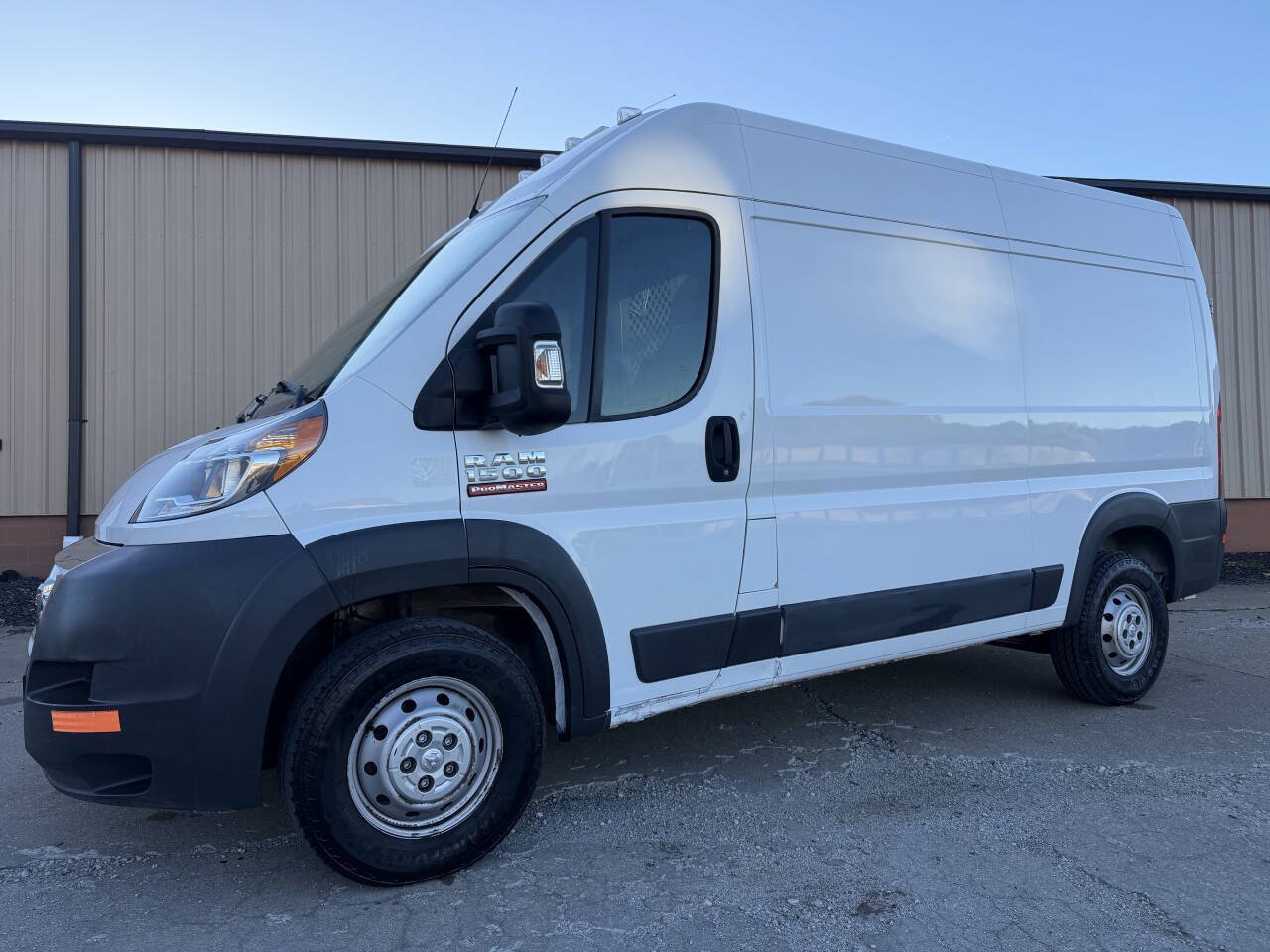 Used 2016 RAM ProMaster 1500 w/ Mopar Trailer Tow Group FWD image 2