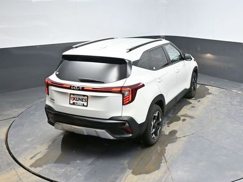 Used 2025 Kia Seltos S image 43