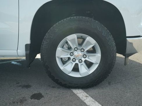 Used 2024 Chevrolet Silverado 1500 W/T w/ WT Value Package image 43