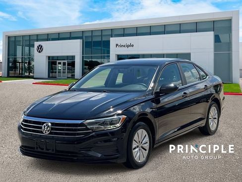 Used 2019 Volkswagen Jetta S w/ Driver Assistance Package FWD image 1