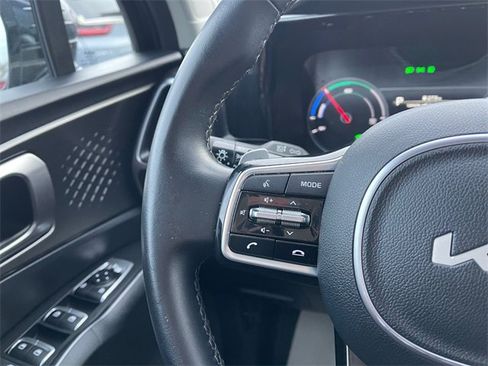 Used 2024 Kia Sorento EX image 27