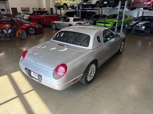 Used 2004 Ford Thunderbird image 52