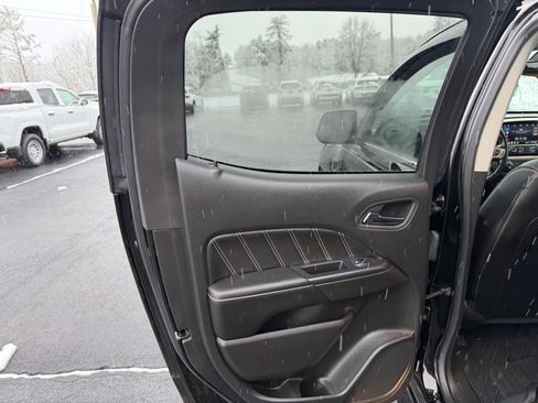 Used 2022 GMC Canyon Denali image 21