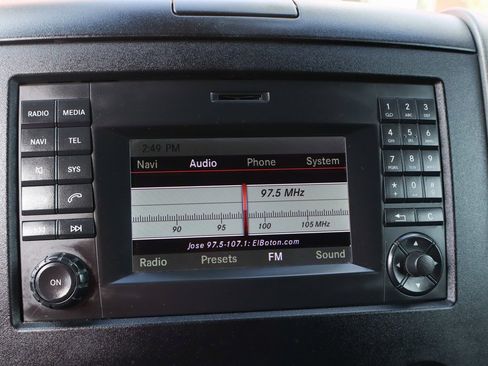 Used 2018 Mercedes-Benz Sprinter 2500 image 31