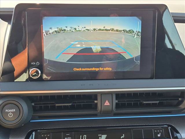 Used 2023 Toyota Prius XLE FWD image 14
