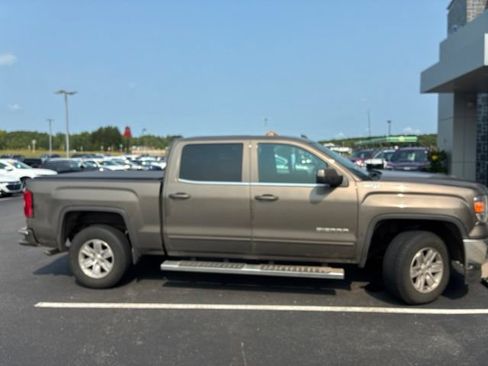 Used 2015 GMC Sierra 1500 SLE w/ SLE Value Package AWD/4WD image 7