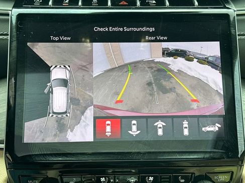 Used 2025 Jeep Grand Cherokee Limited w/ Luxury Tech Group II image 34