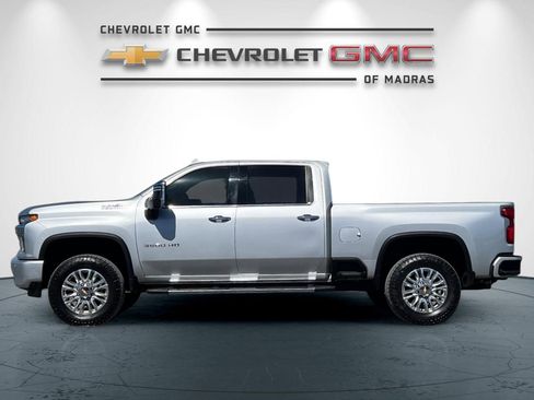 Used 2021 Chevrolet Silverado 3500 High Country w/ Z71 Off-Road Package image 6