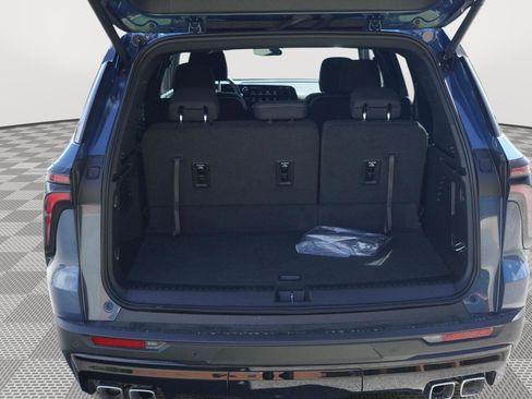 New 2026 Chevrolet Traverse LT w/ Midnight/Sport Edition FWD image 5