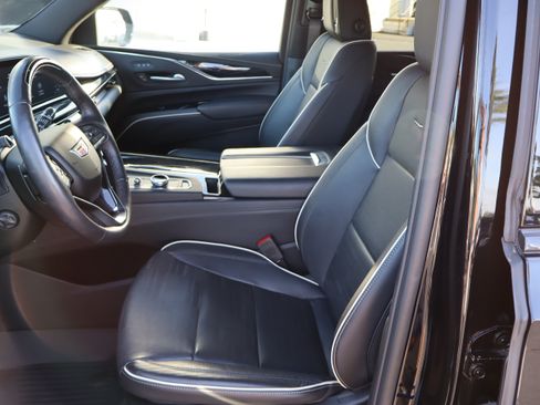 Used 2024 Cadillac Escalade Sport w/ LPO, ONYX Package AWD/4WD image 18
