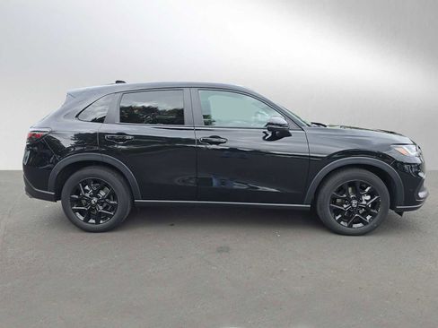 Used 2024 Honda HR-V Sport image 2