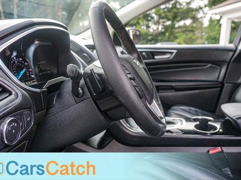 Used 2017 Ford Edge Titanium w/ Technology Package FWD image 20