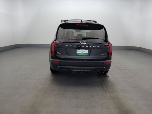 Used 2020 Kia Telluride EX AWD/4WD image 6