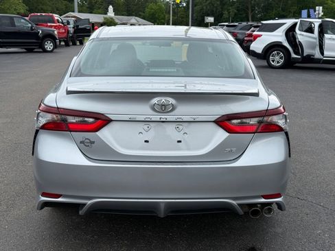 Used 2024 Toyota Camry SE FWD image 7