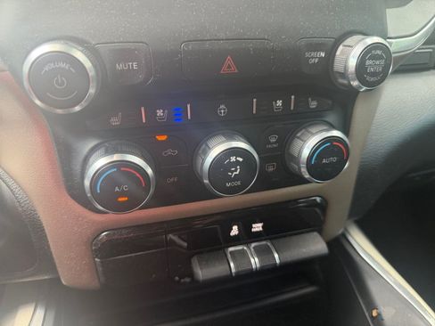 Used 2022 RAM 1500 Laramie AWD/4WD image 22