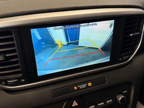 Used 2020 Kia Sportage LX image 13