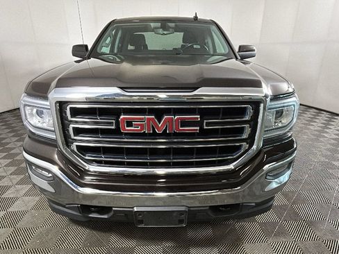 Used 2018 GMC Sierra 1500 SLE w/ SLE Value Package AWD/4WD image 9