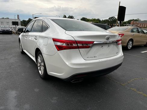 Used 2014 Toyota Avalon XLE FWD image 5