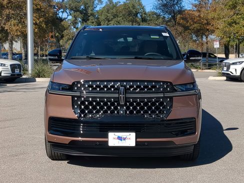 New 2025 Lincoln Navigator L Black Label image 8