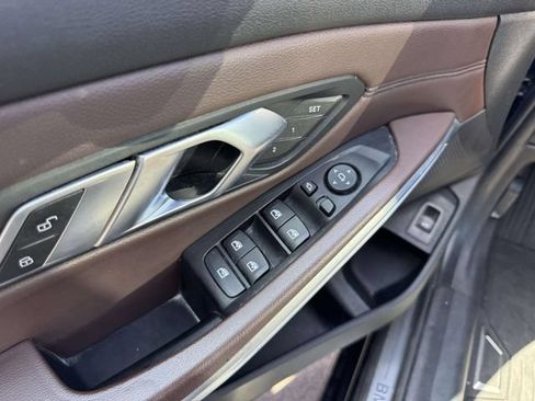 Used 2019 BMW 330i xDrive Sedan w/ Premium Package AWD/4WD image 16