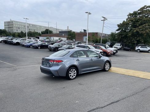 Used 2024 Toyota Corolla LE FWD image 8