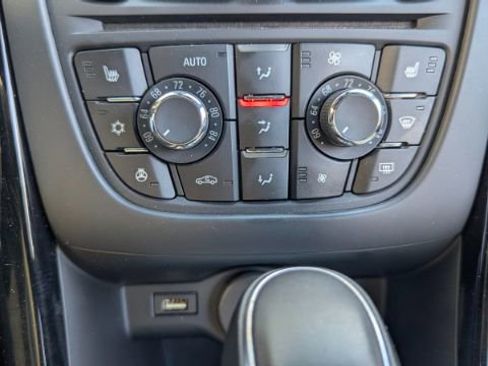 Used 2017 Buick Cascada Premium image 30