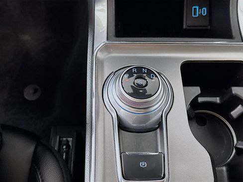 Used 2023 Ford Edge Titanium image 19