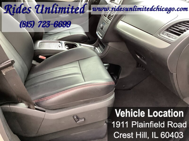 Used 2018 Dodge Grand Caravan GT FWD image 24