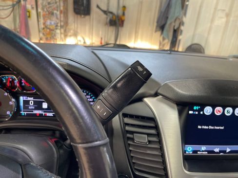 Used 2019 GMC Yukon XL SLT w/ Open Road Package AWD/4WD image 22