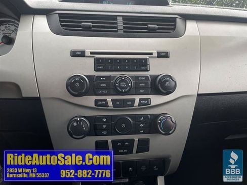 Used 2009 Ford Focus SES FWD image 20
