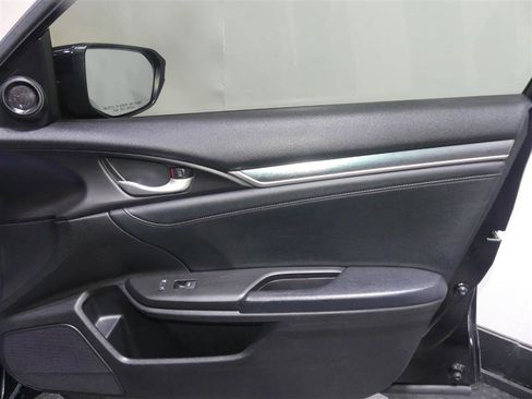 Used 2018 Honda Civic EX-L image 18