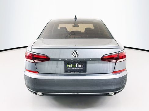 Used 2020 Volkswagen Passat 2.0T SEL image 7