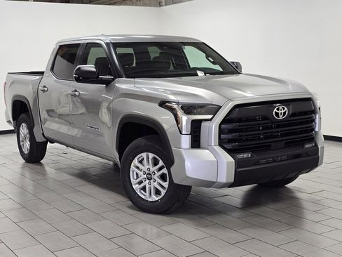 New 2026 Toyota Tundra SR5 image 2