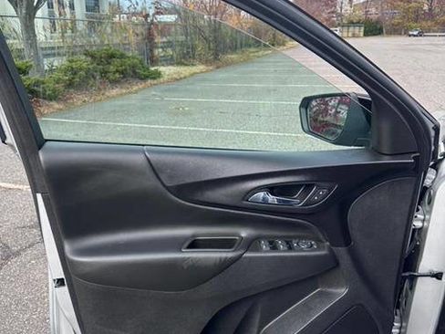 Used 2021 Chevrolet Equinox LT w/ LPO, Cargo Package image 29