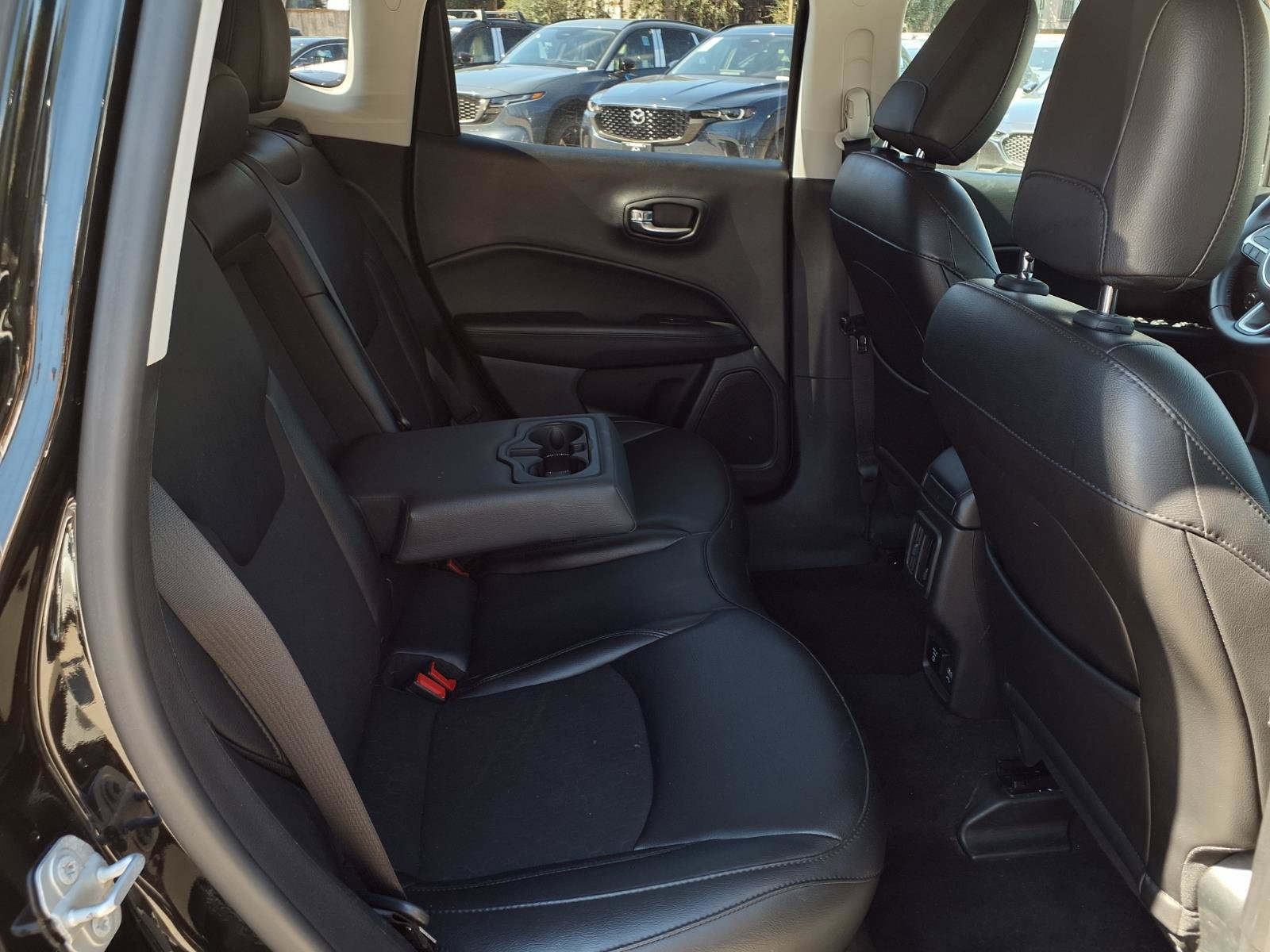 Used 2019 Jeep Compass Latitude AWD/4WD image 23