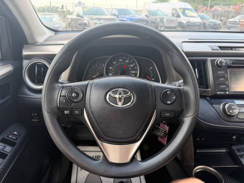 Used 2014 Toyota RAV4 XLE AWD/4WD image 13