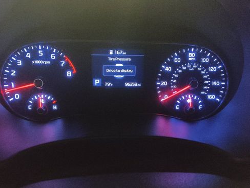 Used 2020 Kia Soul S FWD image 23