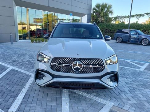 Used 2025 Mercedes-Benz GLE 450e 4MATIC image 8