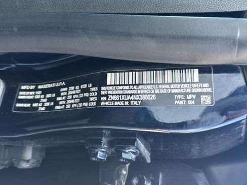 Used 2022 Maserati Levante GT AWD/4WD image 33