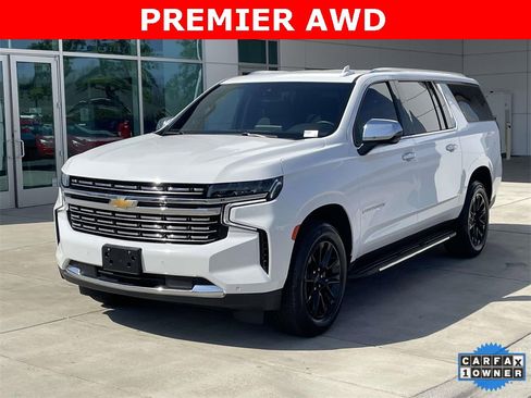 Used 2023 Chevrolet Suburban Premier image 1