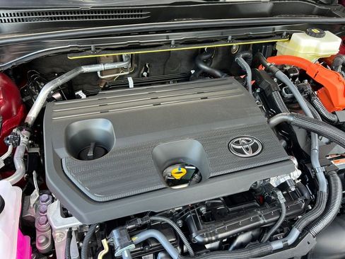 New 2025 Toyota Crown Signia Limited w/ Advanced Technology Package image 30