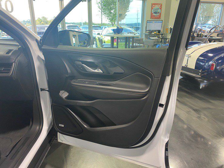 Used 2022 GMC Terrain AT4 w/ Infotainment Package II AWD/4WD image 20