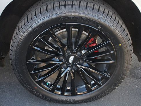 Used 2023 Cadillac Escalade V image 31