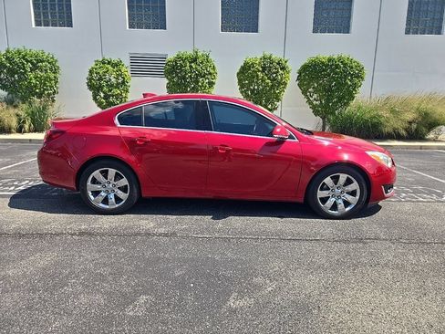 Used 2015 Buick Regal Premium w/ Experience Buick Package FWD image 9