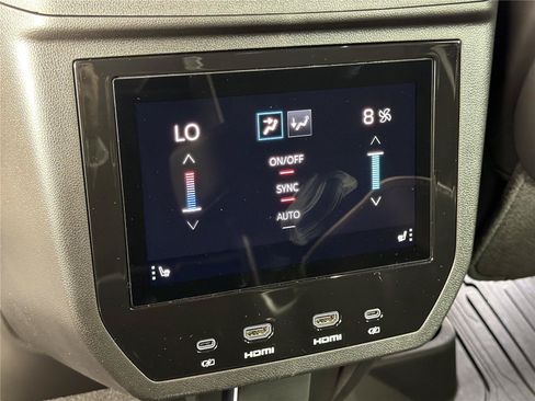 New 2026 GMC Yukon AT4 Ultimate AWD/4WD image 25