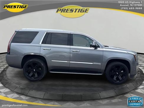 Used 2020 Cadillac Escalade Luxury AWD/4WD image 4