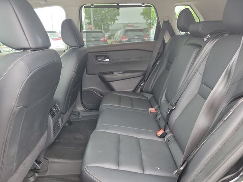 Used 2023 Nissan Rogue SL w/ SL Premium Package AWD/4WD image 15