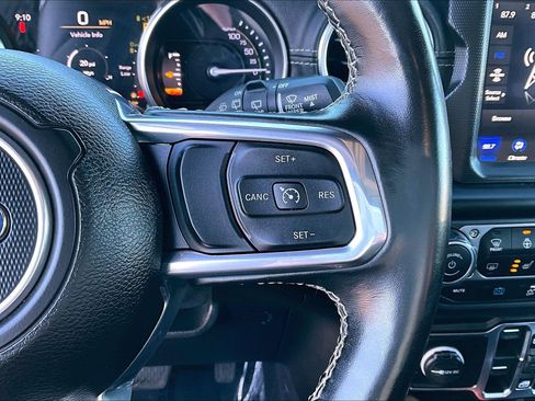 Used 2021 Jeep Wrangler Unlimited Sahara w/ Dual Top Group image 13