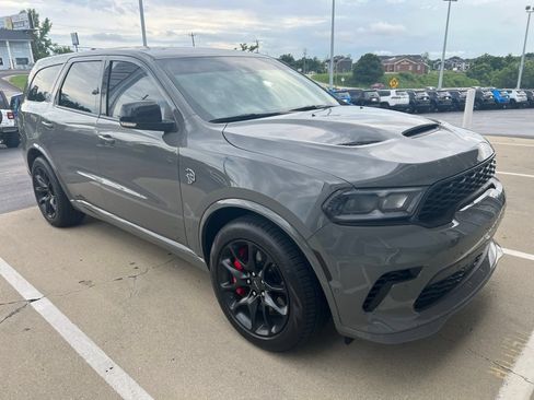 Used 2025 Dodge Durango SRT Hellcat w/ Trailer Tow Group IV AWD/4WD image 2