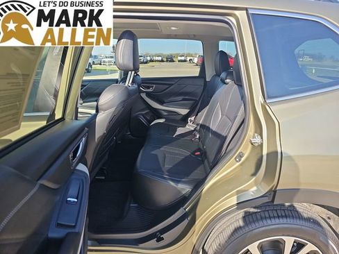 Used 2024 Subaru Forester Limited image 25